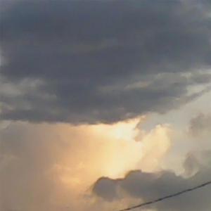 美女黑丝裸腿搞鸡巴
